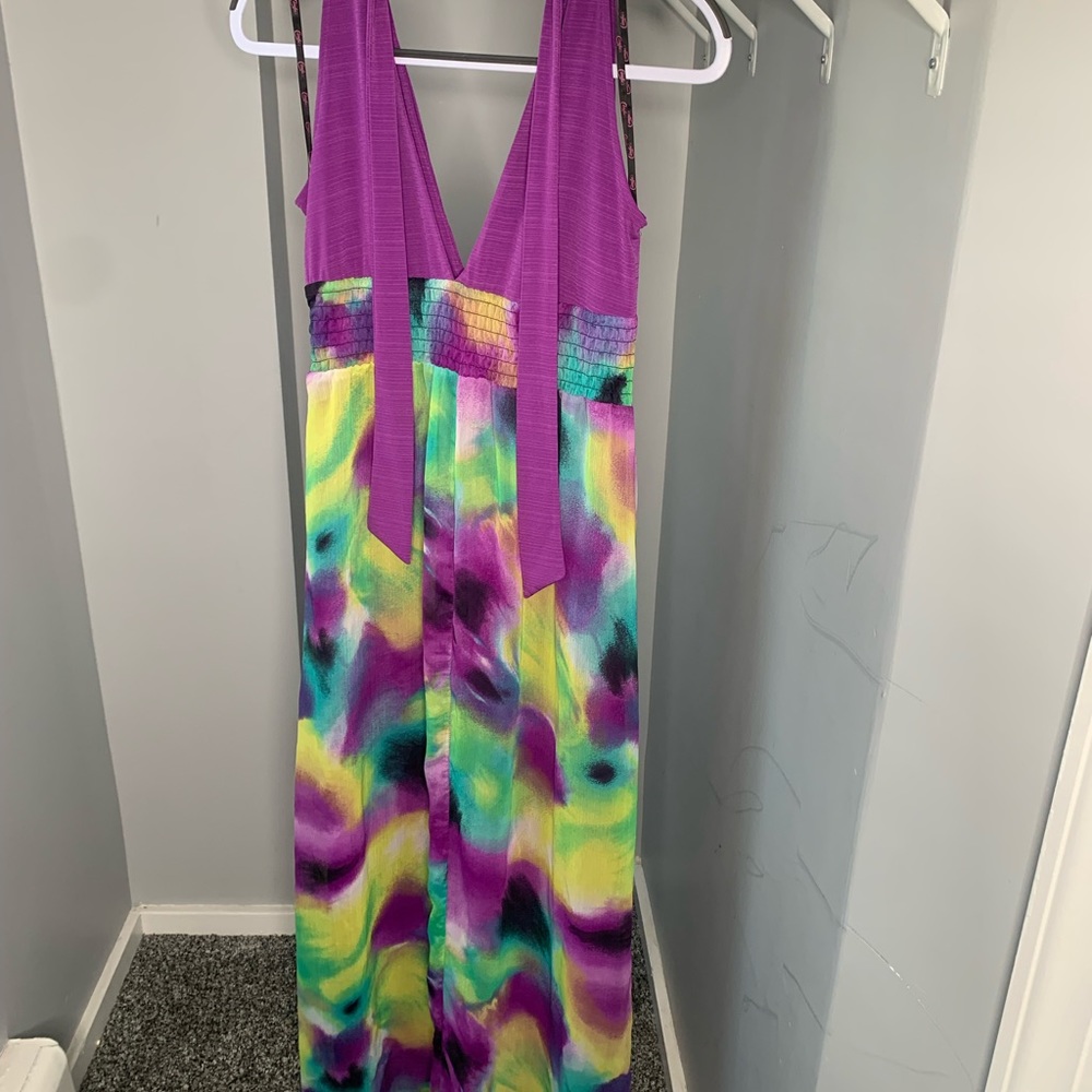 Maxi - Picture 2 of 2
